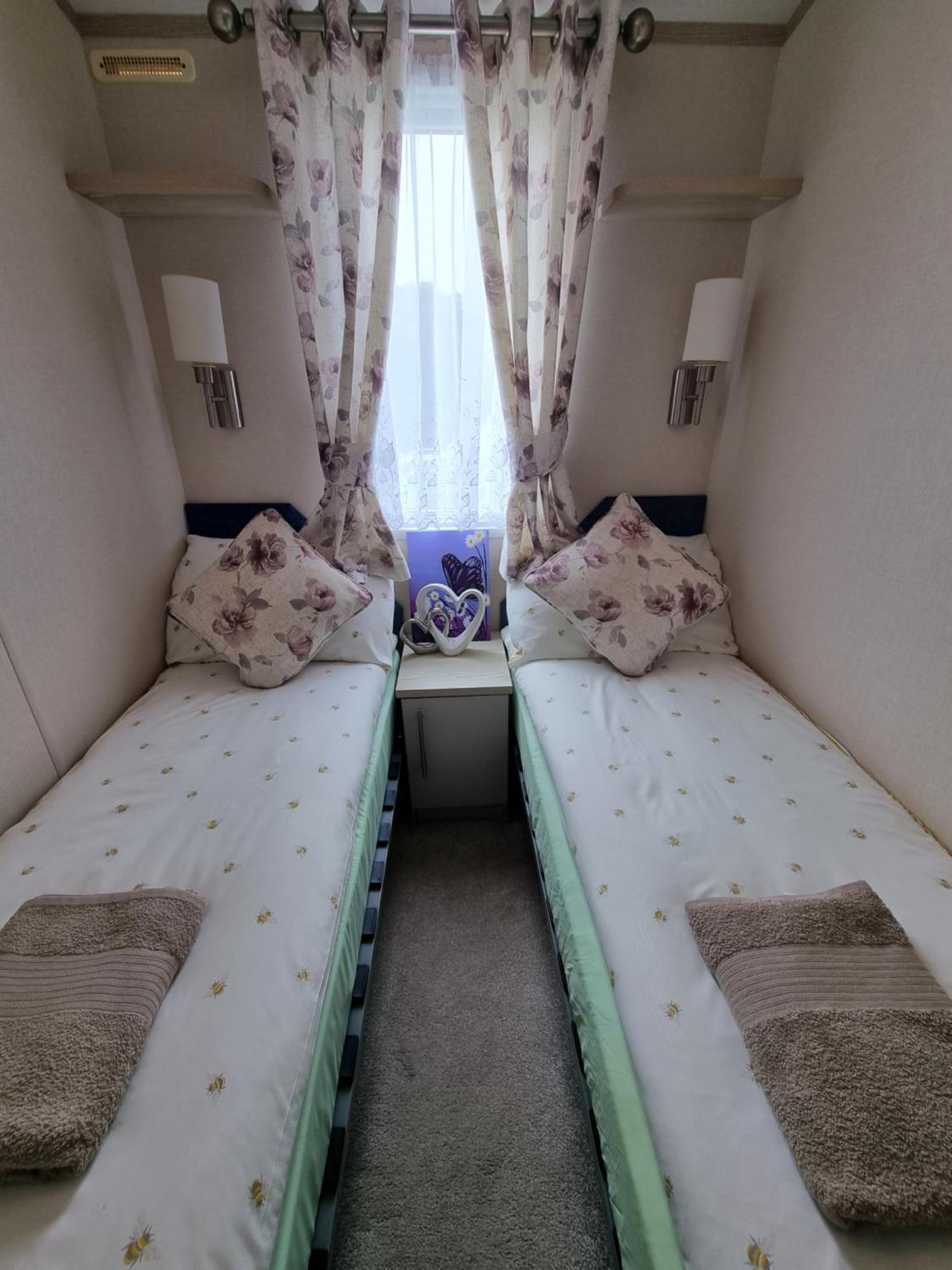 Готель Static Caravan To Hire , Hoburne Devon Bay Goodrington Екстер'єр фото